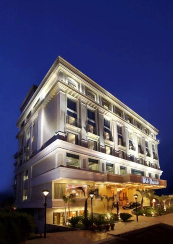 Hotel Tuli Interational Nagpur Exterior photo